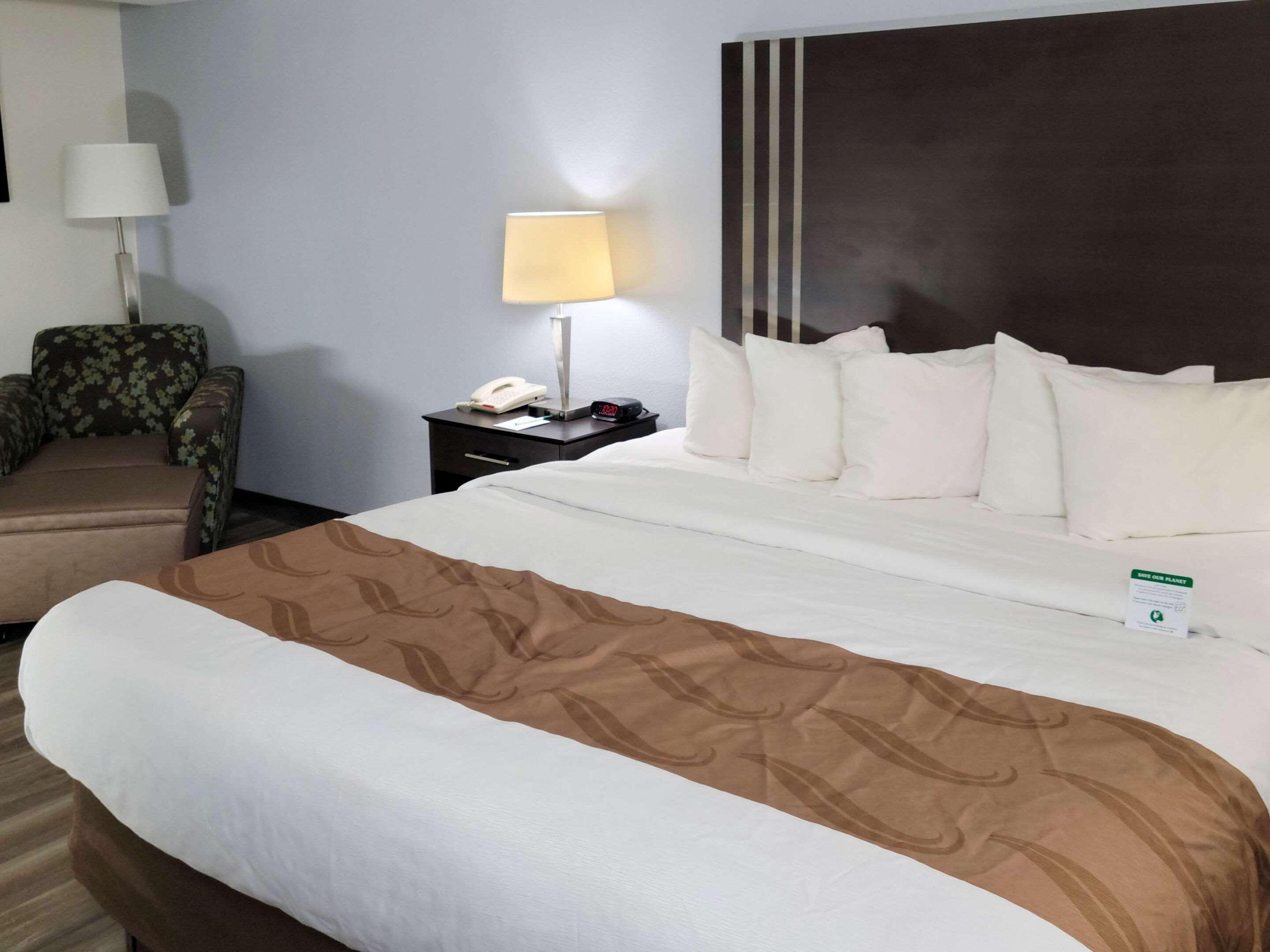 Quality Inn Terre Haute University Area Esterno foto